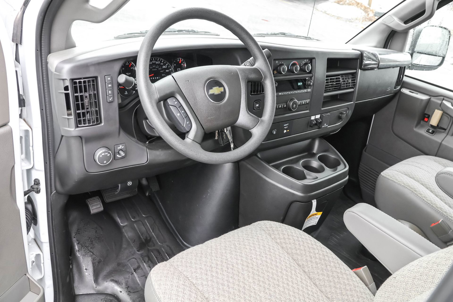New 2025 Chevrolet Express 3500 w/ Power Convenience Package RWD image 4