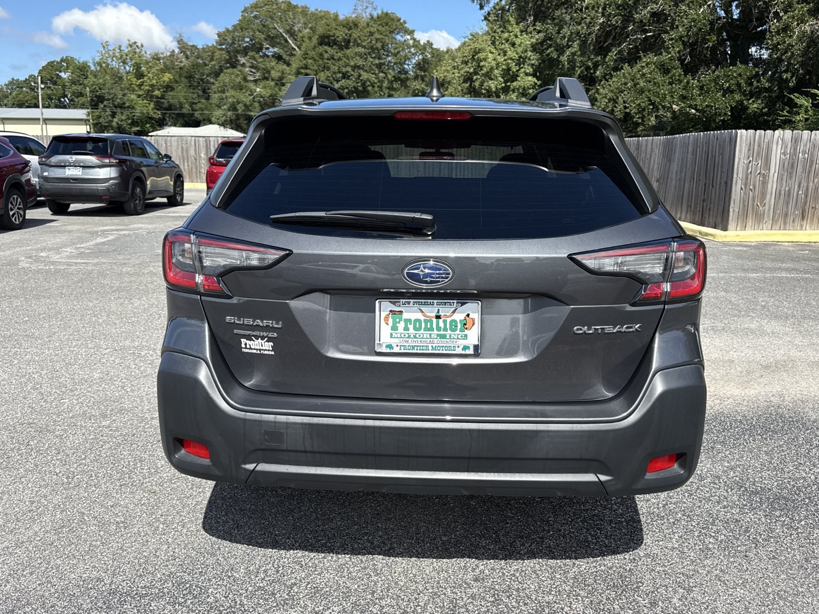 Used 2023 Subaru Outback Premium AWD/4WD image 4
