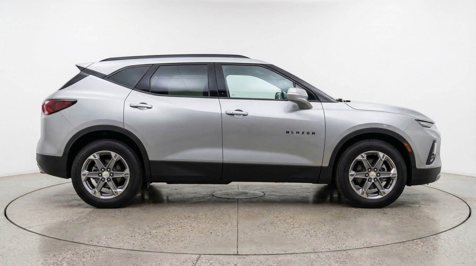 Used 2025 Chevrolet Blazer LT image 11