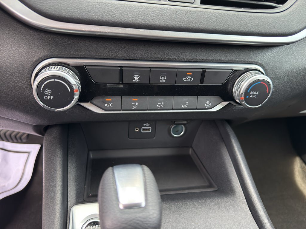 Used 2022 Nissan Altima 2.5 S FWD image 16