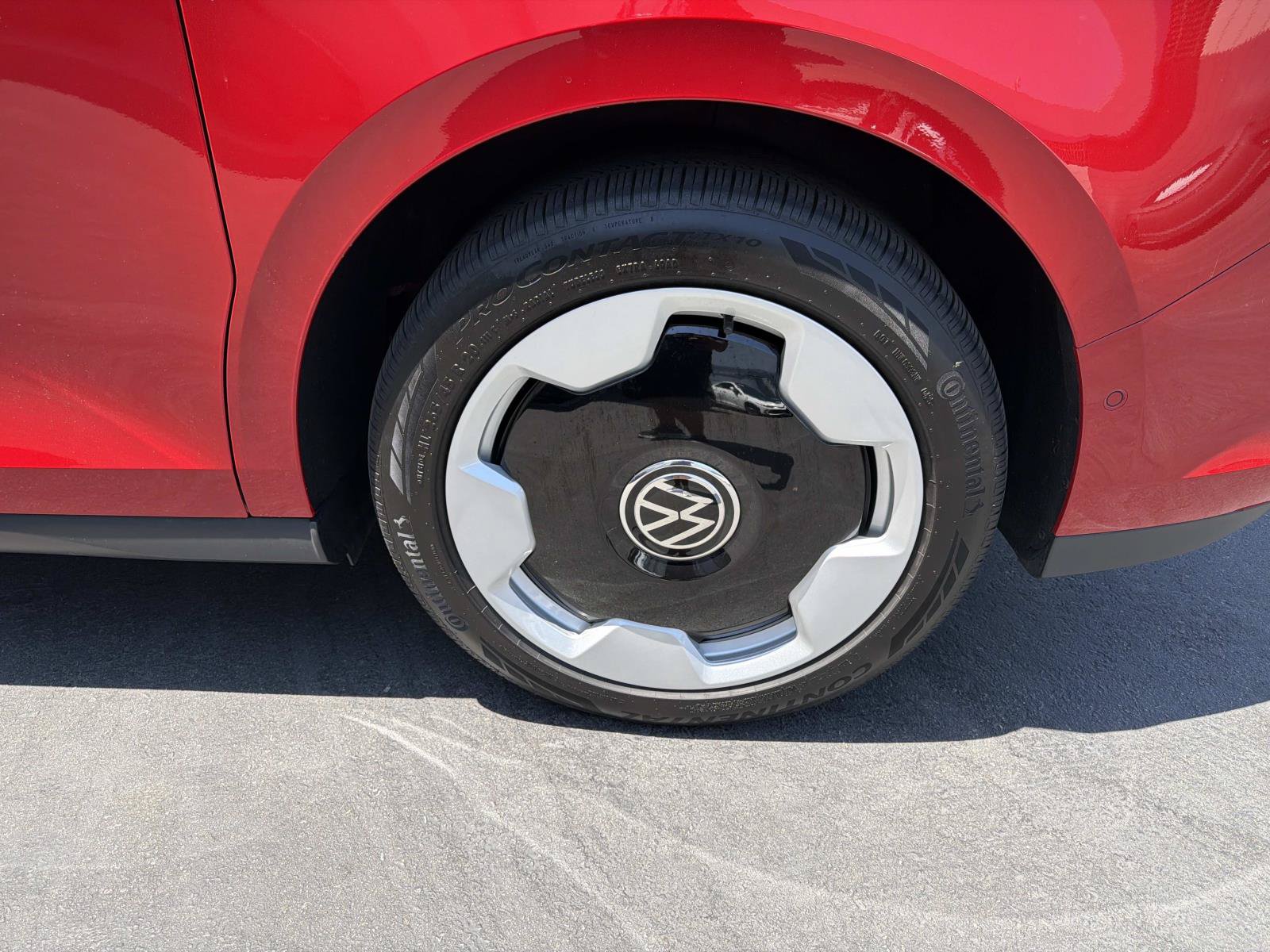 Certified 2025 Volkswagen ID. Buzz Pro S RWD image 6