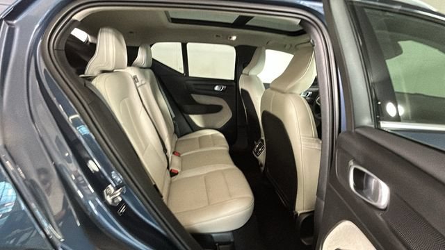 Used 2021 Volvo XC40 T5 Inscription w/ Climate Package AWD/4WD image 29