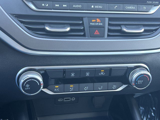 Used 2025 Nissan Altima 2.5 SR image 17