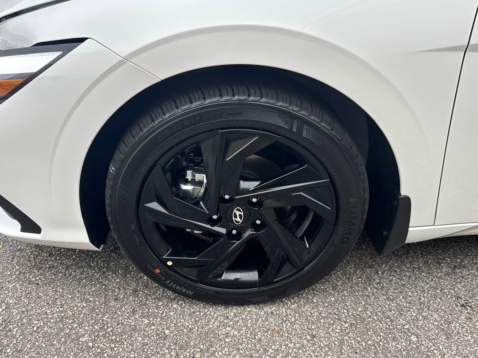 Certified 2026 Hyundai Elantra Sport image 11