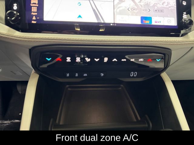 Used 2026 Jeep Cherokee Limited AWD/4WD image 3