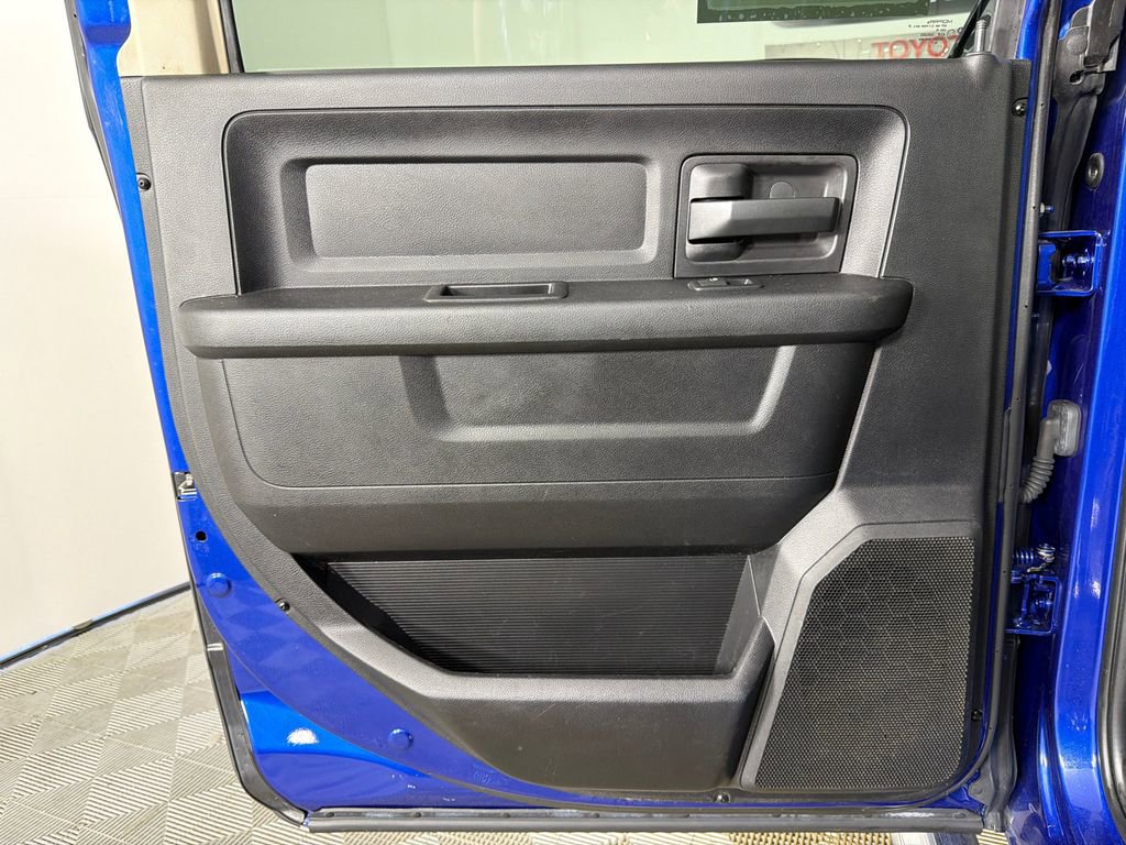 Used 2017 RAM 2500 Tradesman w/ Chrome Appearance Group image 21