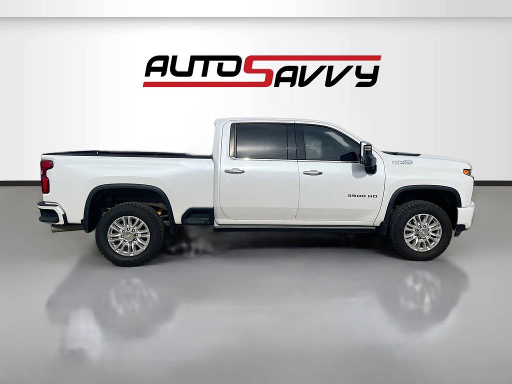 Used 2022 Chevrolet Silverado 3500 High Country w/ Technology Package image 8