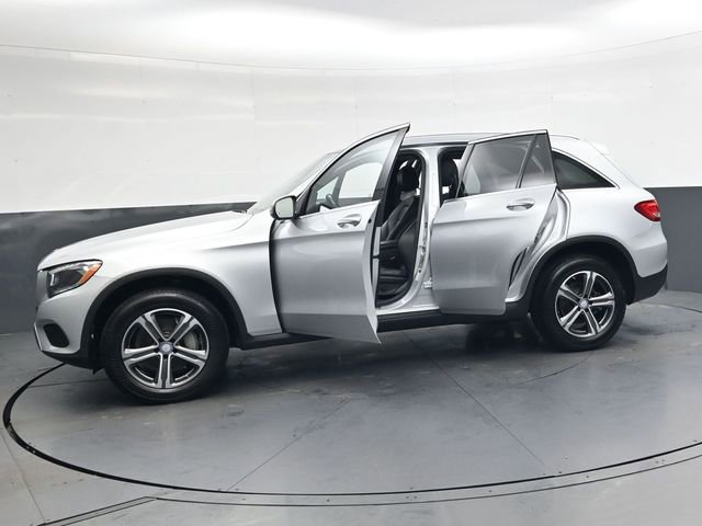 Used 2016 Mercedes-Benz GLC 300 w/ Premium Package image 37