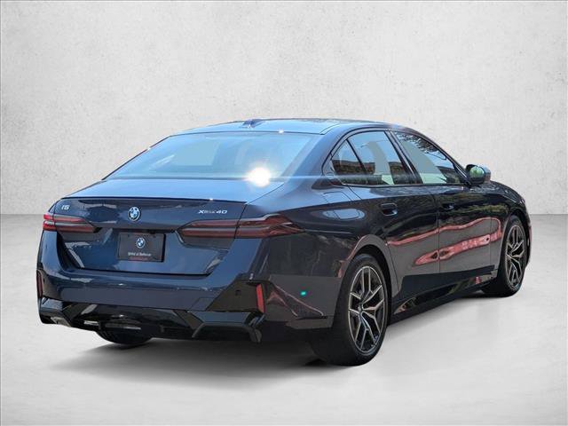 Used 2026 BMW i5 eDrive40 w/ M Sport Package AWD/4WD image 2