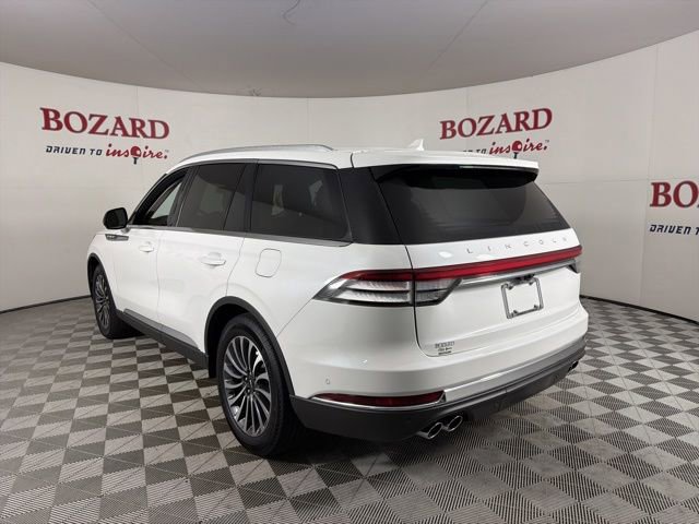 Used 2023 Lincoln Aviator Reserve w/ Equipment Group 201A RWD image 6