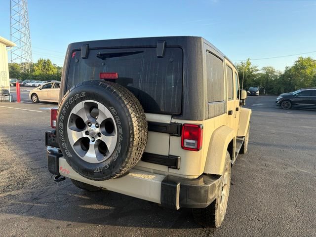 Used 2017 Jeep Wrangler Unlimited Sahara w/ Connectivity Group AWD/4WD image 7
