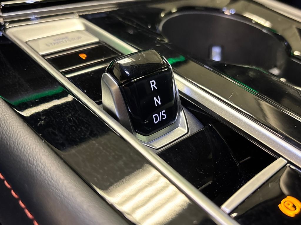 Used 2024 Volkswagen Atlas Peak Edition SE image 39