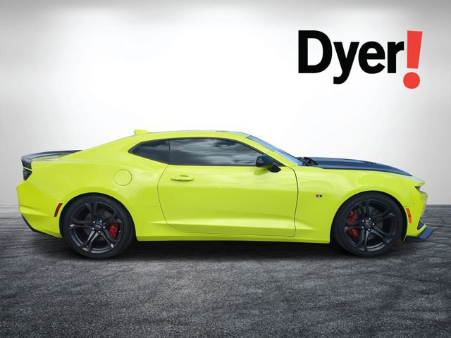 Used 2020 Chevrolet Camaro SS image 2
