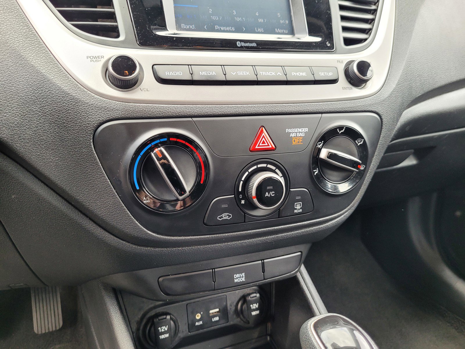 Used 2020 Hyundai Accent SE image 19