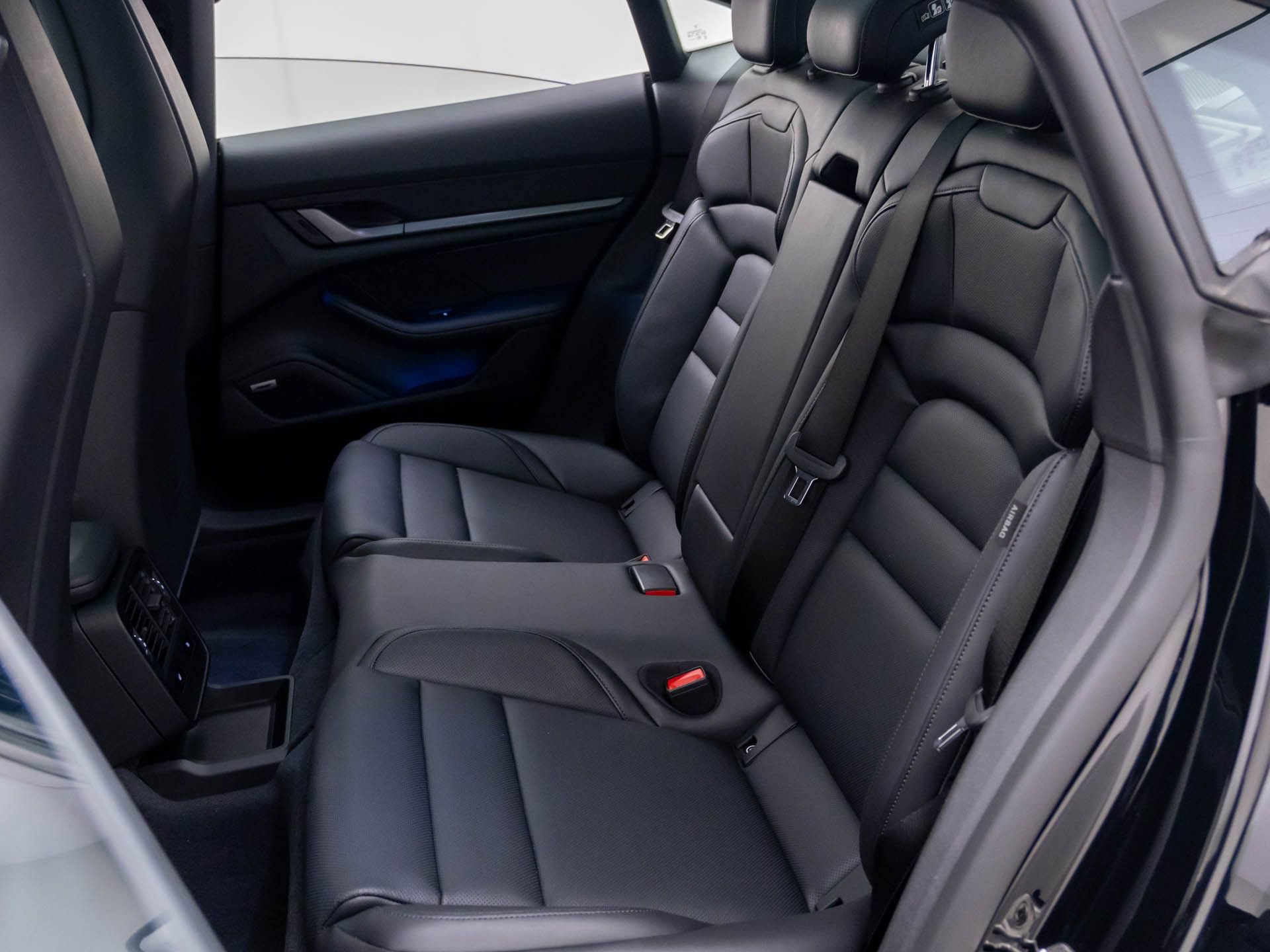 New 2026 Porsche Taycan AWD/4WD image 18