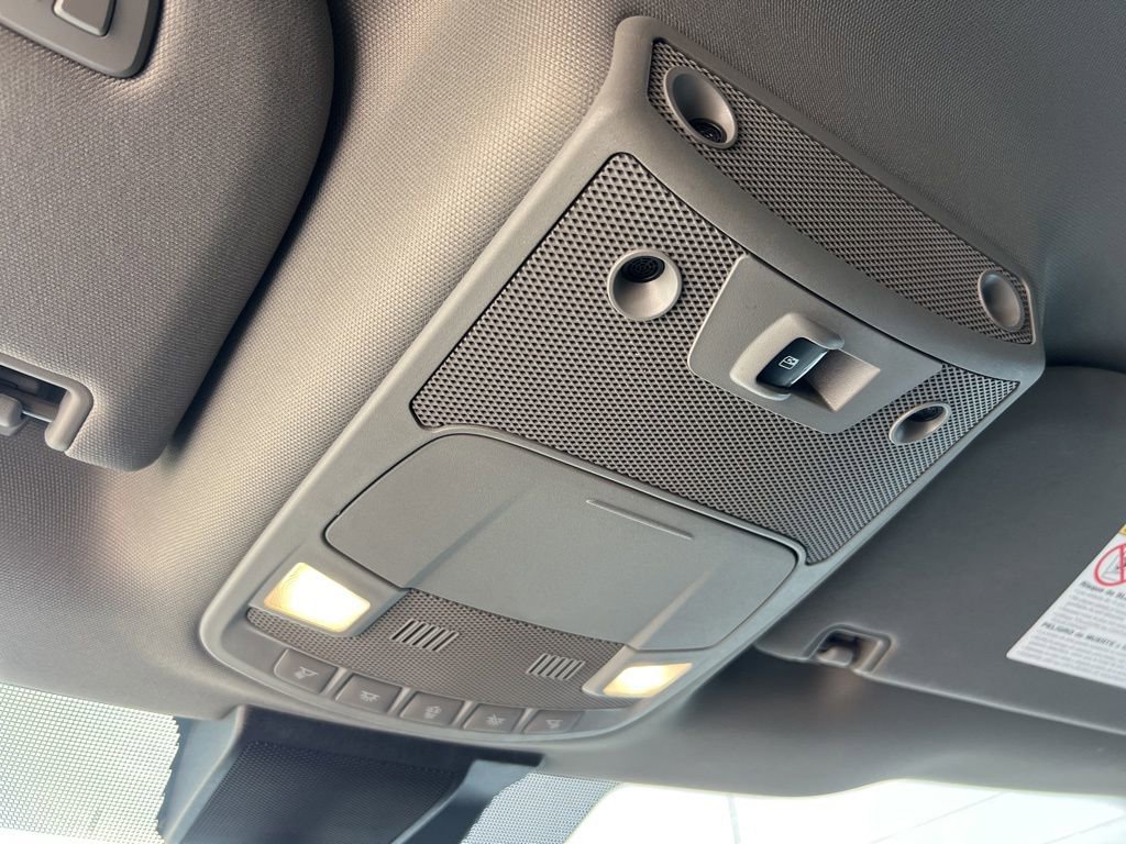 Used 2020 Ford F350 Lariat w/ Chrome Package image 19