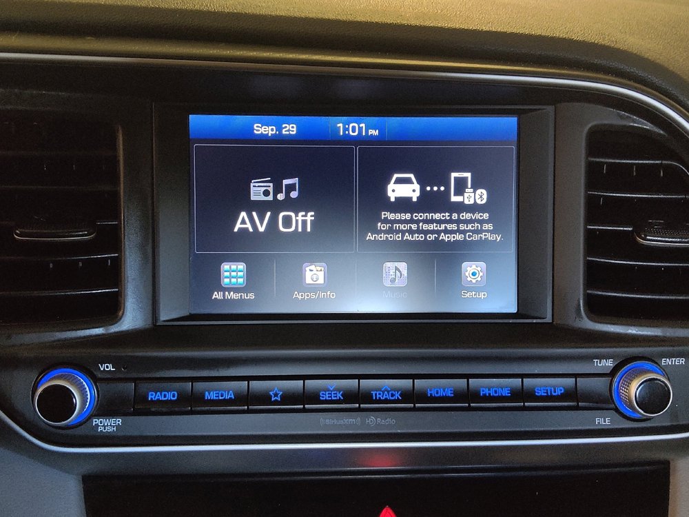 Used 2019 Hyundai Elantra SEL image 25