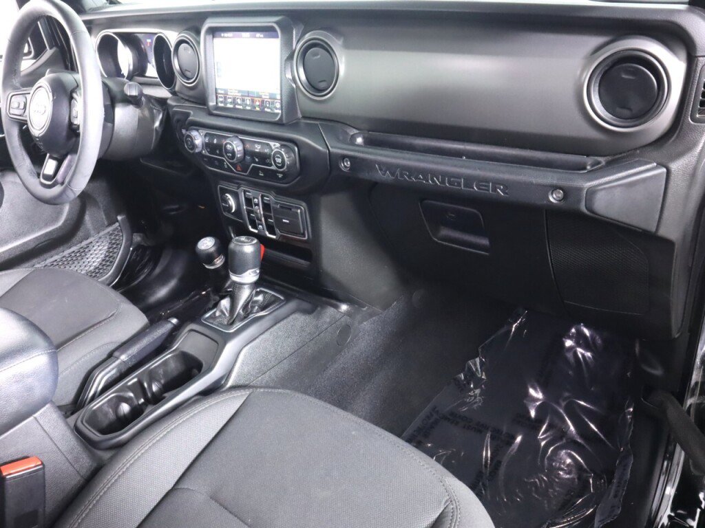Used 2023 Jeep Wrangler Unlimited w/ Cold Weather Group AWD/4WD image 42