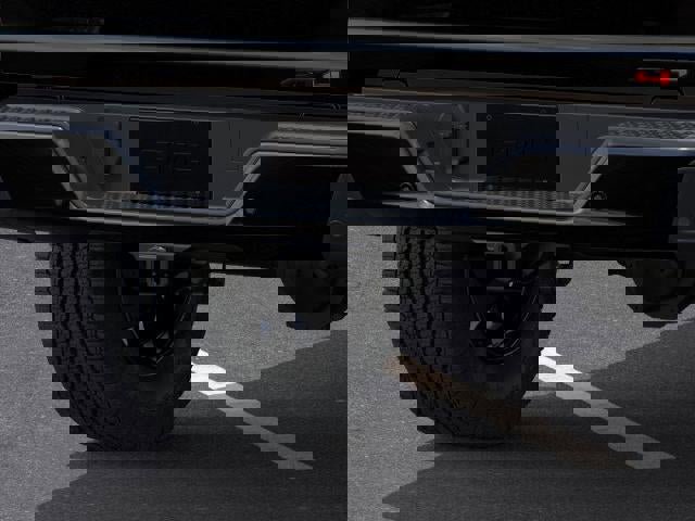 New 2025 GMC Canyon AT4 w/ Nightfall Edition image 14