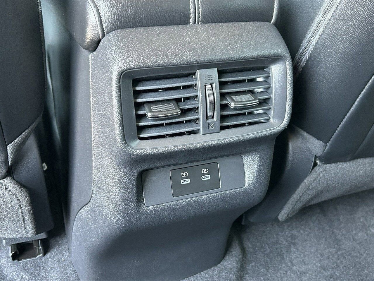 New 2025 Nissan Murano SL image 13