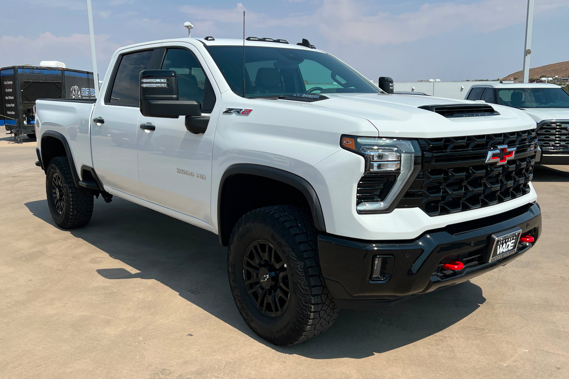 Used 2026 Chevrolet Silverado 2500 ZR2 AWD/4WD image 8