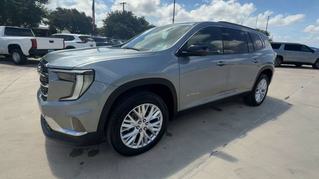 Certified 2026 GMC Acadia Elevation w/ Elevation Premium Package FWD image 4