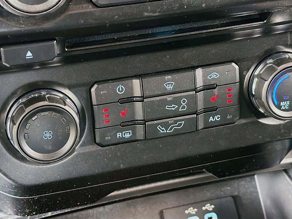 Used 2016 Ford F150 XLT w/ Equipment Group 302A Luxury image 34