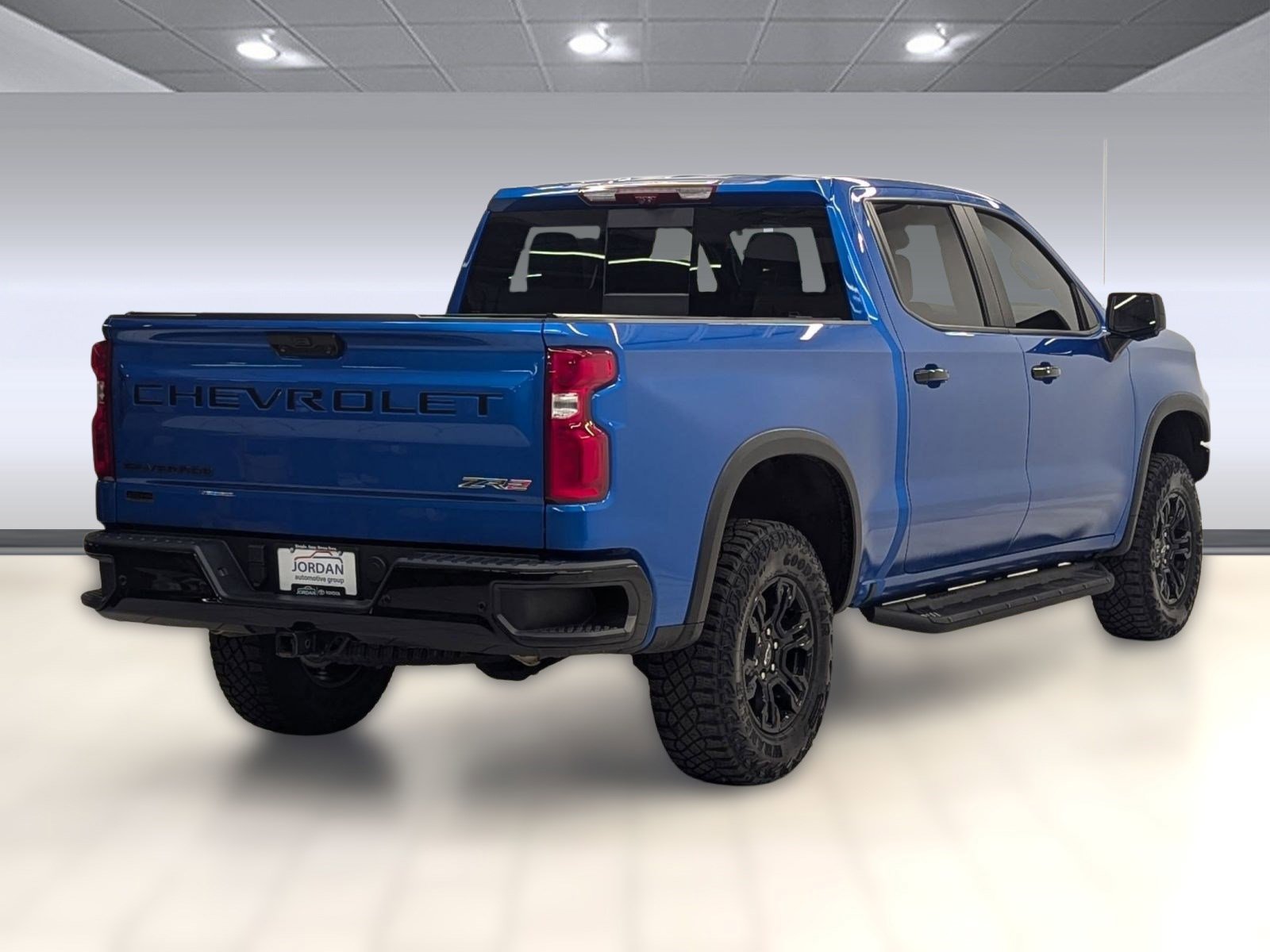 Used 2023 Chevrolet Silverado 1500 ZR2 w/ Technology Package image 7