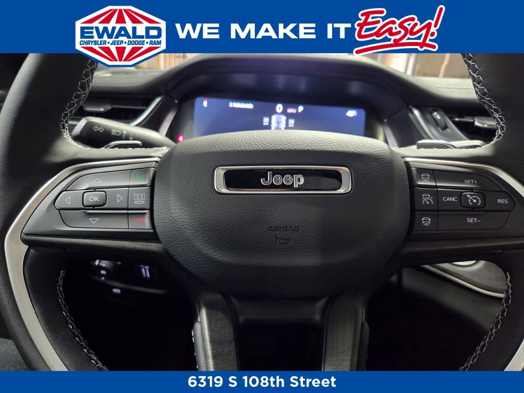 New 2025 Jeep Grand Cherokee Limited w/ Luxury Tech Group II image 10