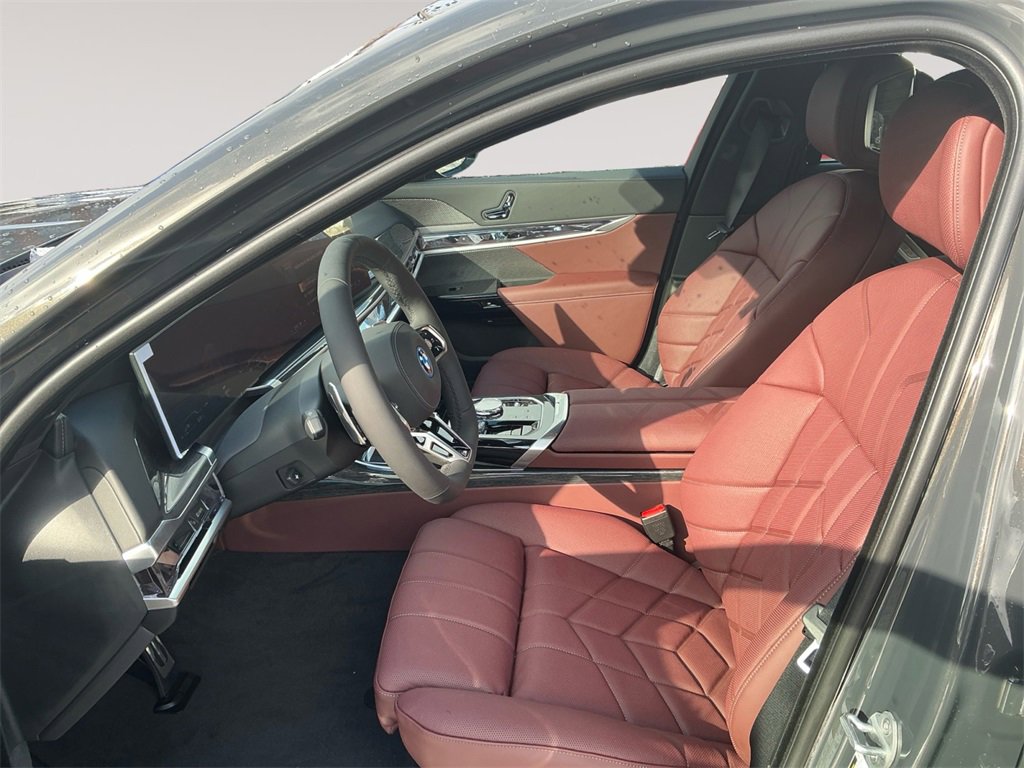 New 2026 BMW 750e xDrive image 9