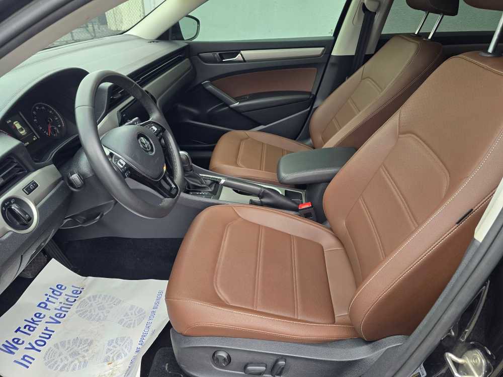 Used 2022 Volkswagen Passat 2.0T SE image 13