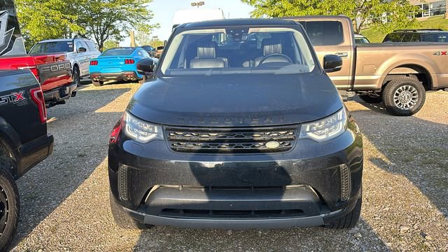 Used 2017 Land Rover Discovery First Edition AWD/4WD image 6