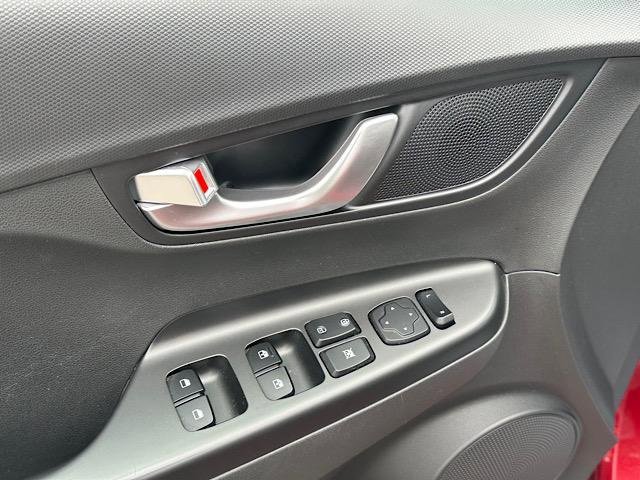 Used 2023 Hyundai Kona SEL image 17