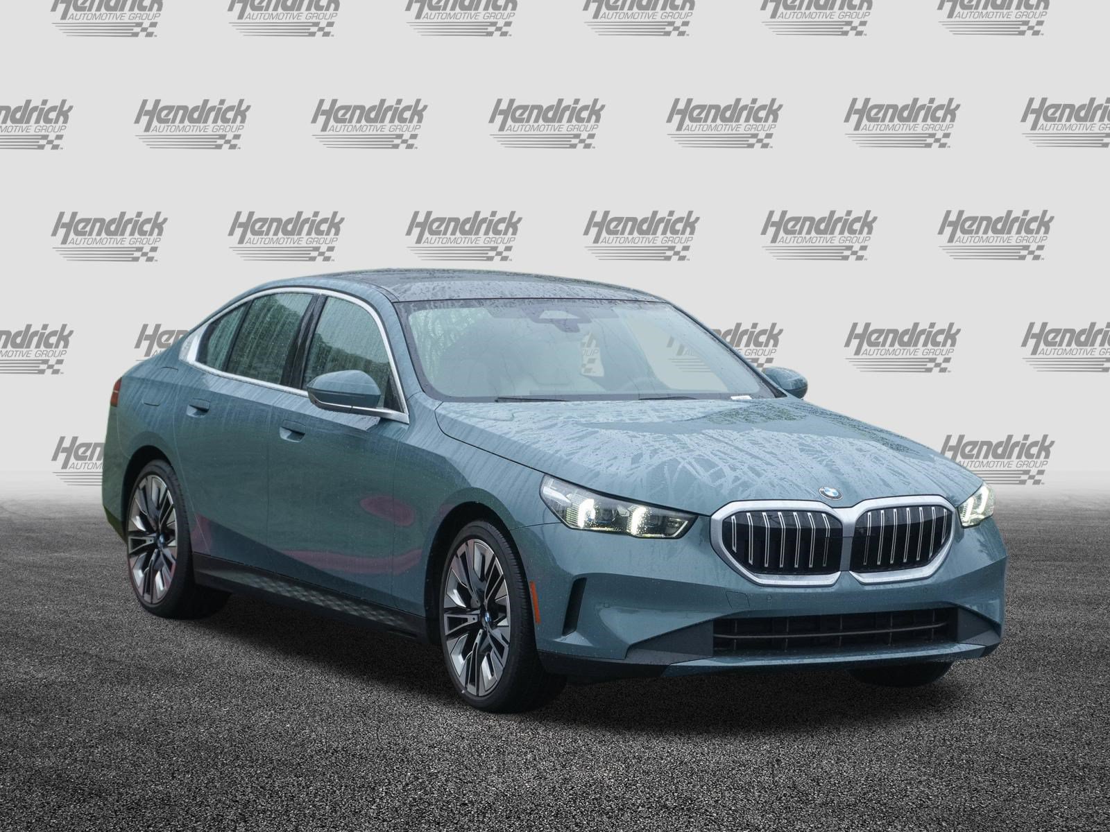 Certified 2026 BMW 540i xDrive AWD/4WD image 2