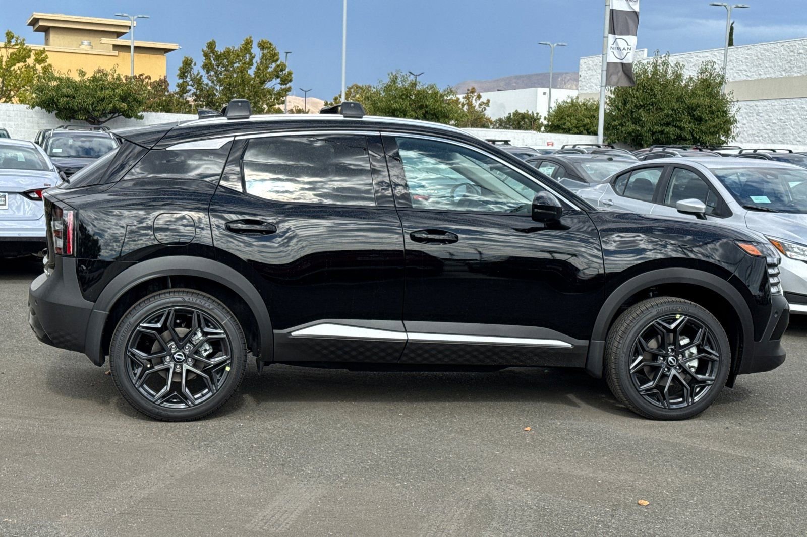 New 2026 Nissan Kicks SR w/ SR Premium Package video 3