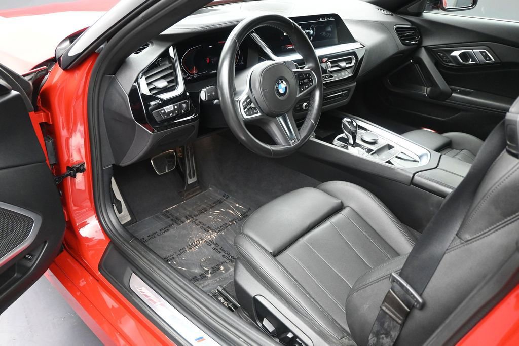 Used 2020 BMW Z4 sDrive30i w/ Premium Package RWD image 11