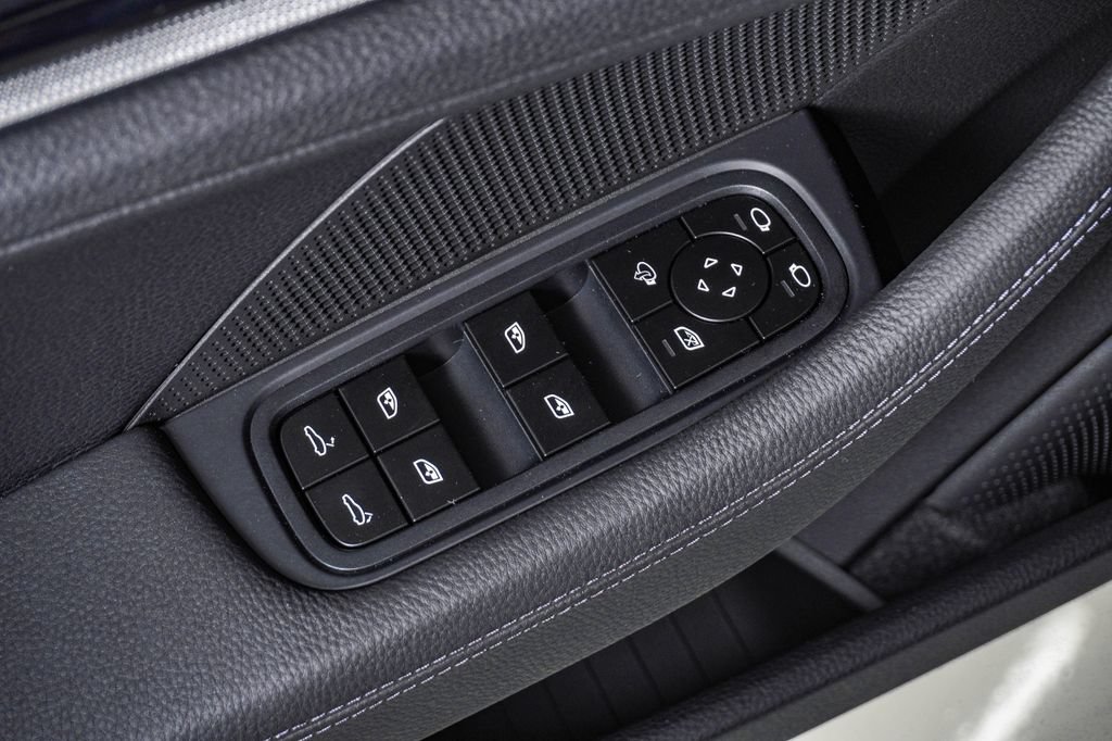 New 2026 Porsche Panamera 4 AWD/4WD image 26