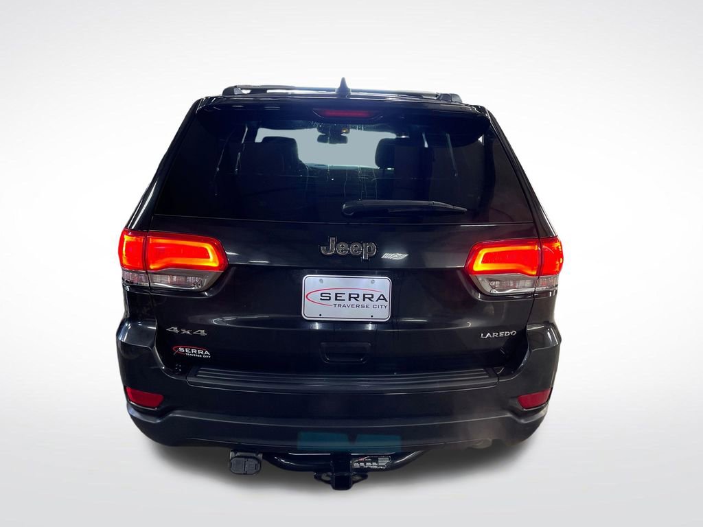 Used 2016 Jeep Grand Cherokee Laredo w/ Quick Order Package 23E AWD/4WD image 4