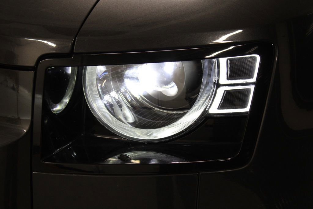 Used 2022 Land Rover Defender 110 X-Dynamic HSE image 9