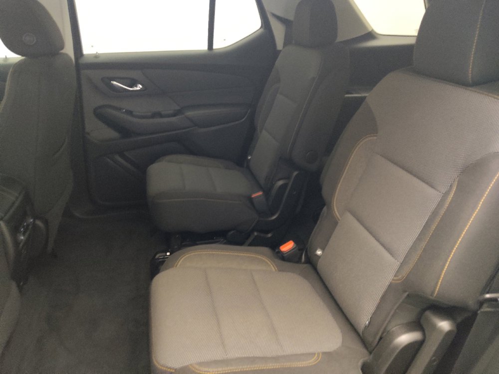 Used 2019 Chevrolet Traverse LT image 18
