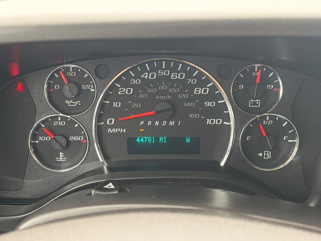 Used 2024 Chevrolet Express 3500 LT w/ LT Preferred Equipment Group RWD image 21