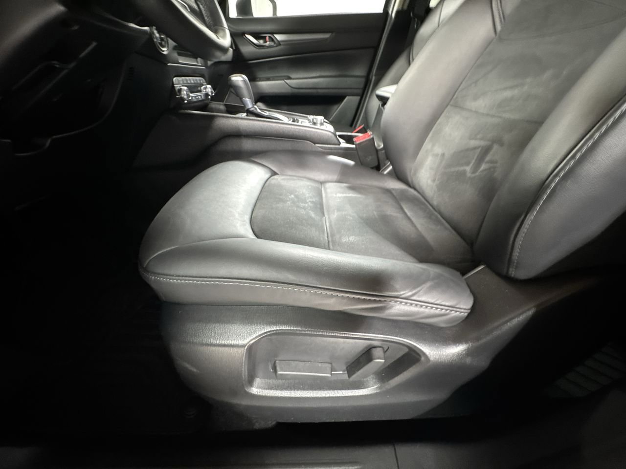 Used 2020 MAZDA CX-5 Touring image 17