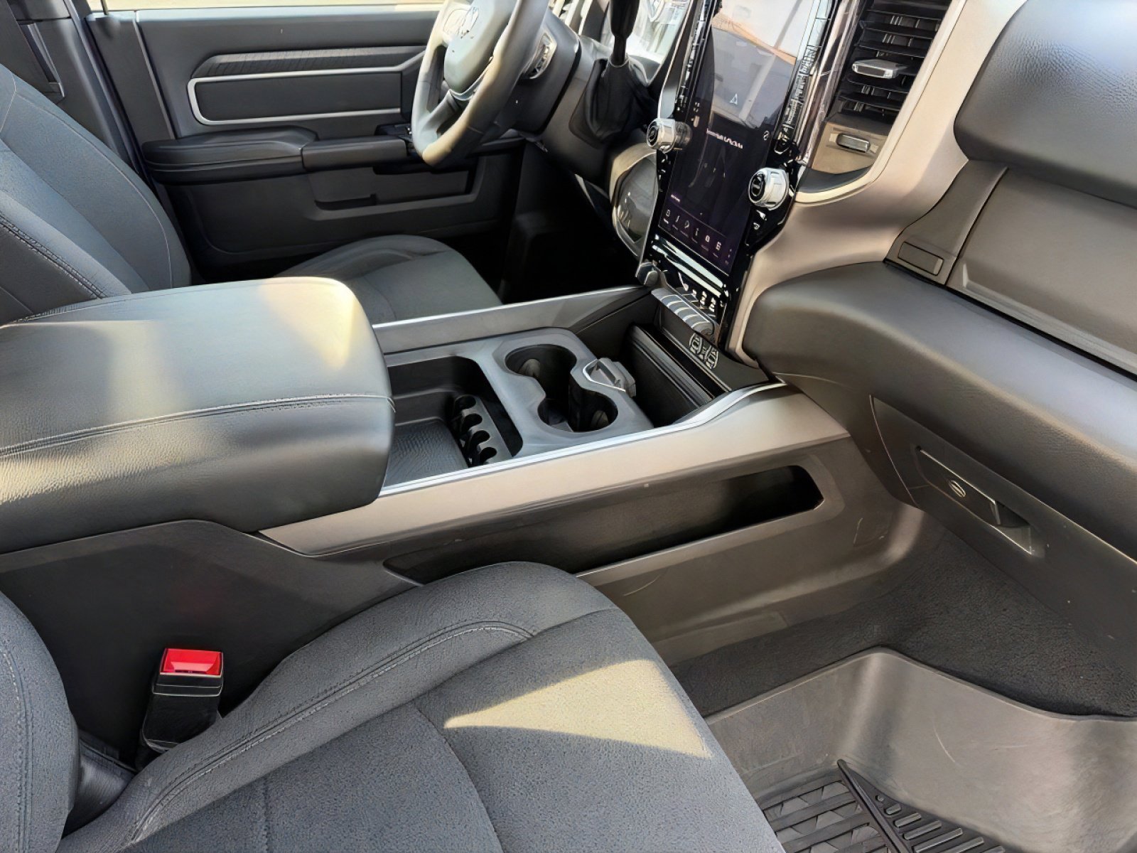 Used 2025 RAM 3500 Big Horn AWD/4WD image 11
