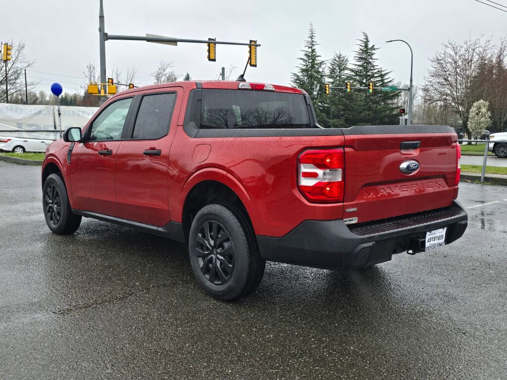 Used 2024 Ford Maverick XL image 3