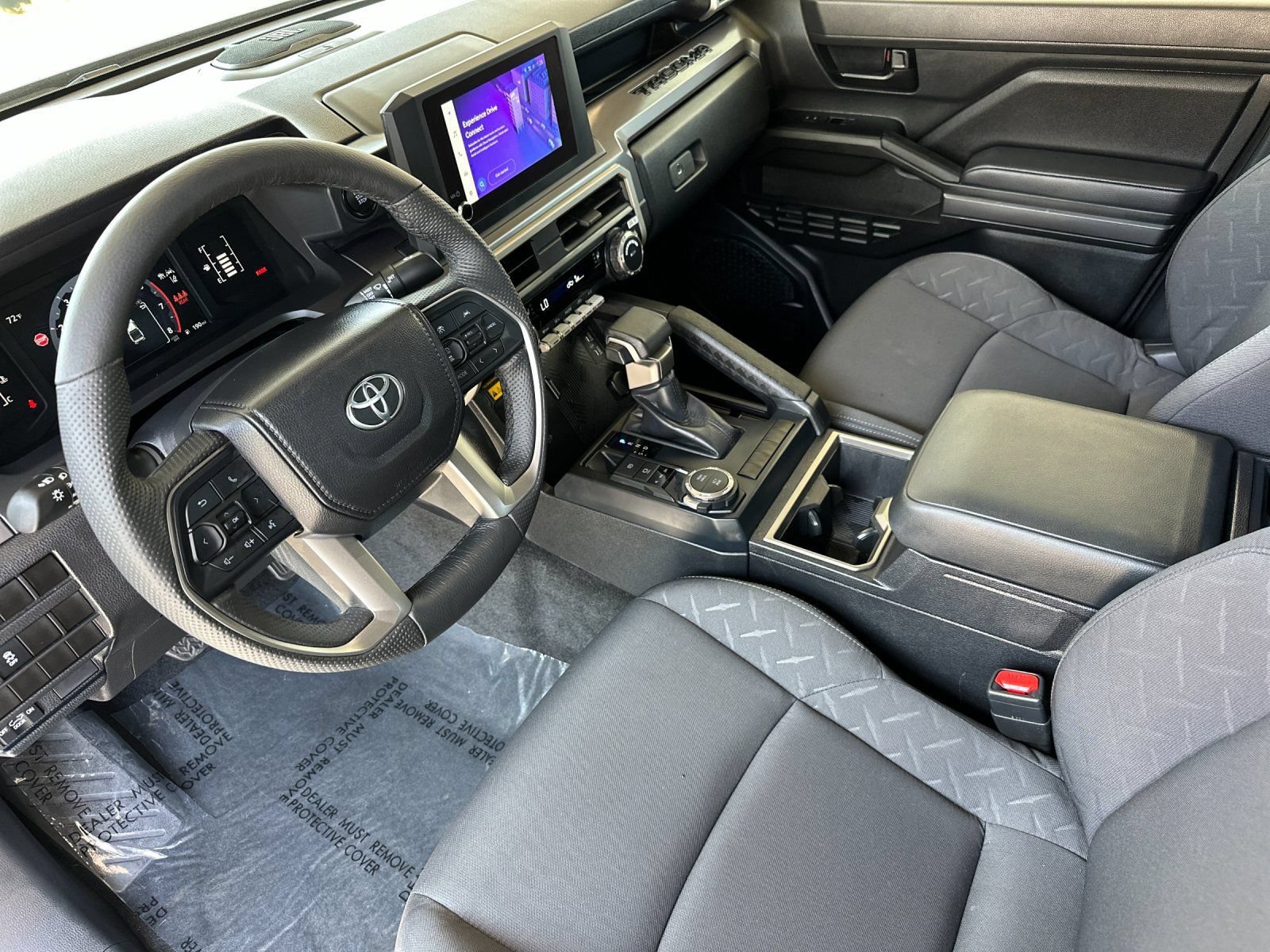 Used 2024 Toyota Tacoma SR5 AWD/4WD image 10