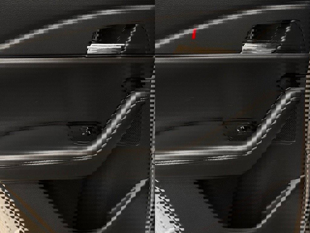 Used 2023 MAZDA CX-30 AWD 2.5 S w/ Preferred Package image 9