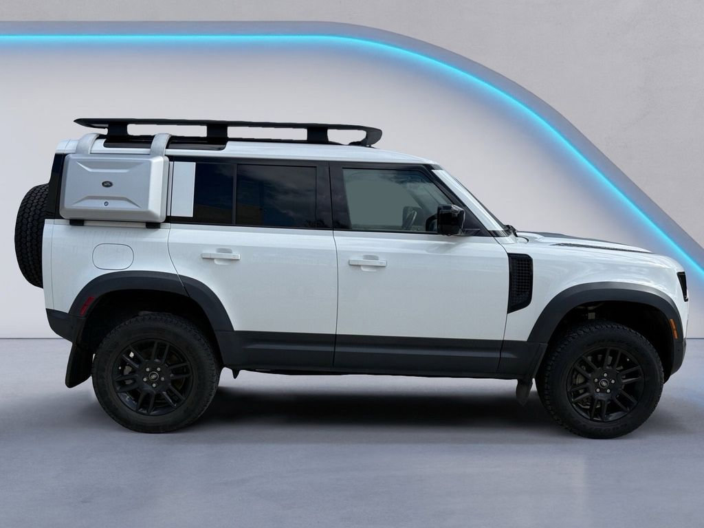 Used 2020 Land Rover Defender 110 SE image 6