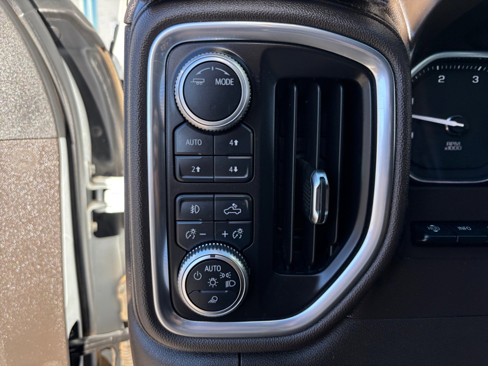 Used 2020 GMC Sierra 2500 Denali w/ Technology Package image 14