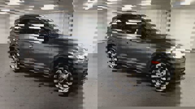 Used 2020 Audi Q5 2.0T Titanium Premium Plus w/ Premium Plus Package image 2