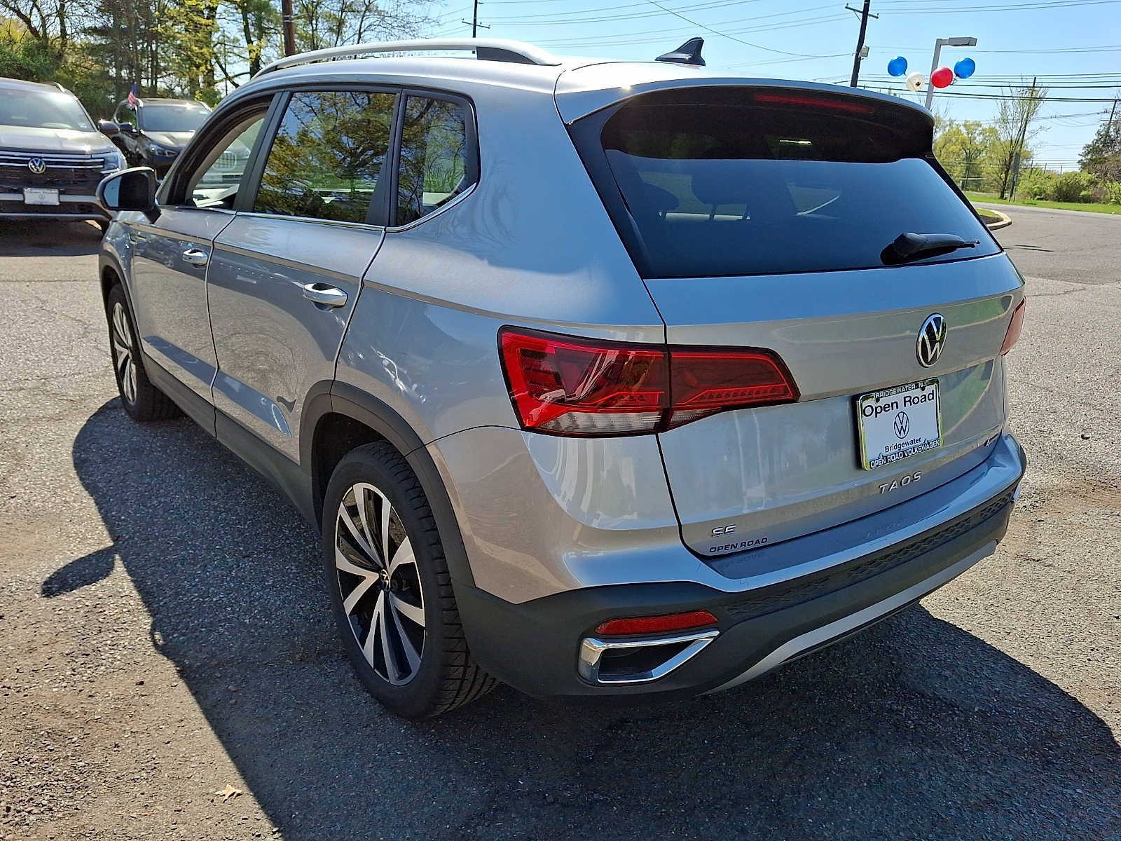 Used 2022 Volkswagen Taos SE AWD/4WD image 4